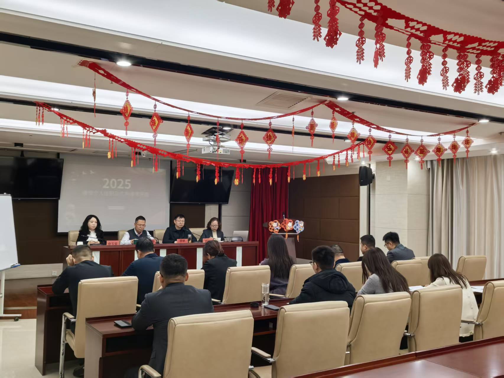 bdece60585e440881775faf4e8556572