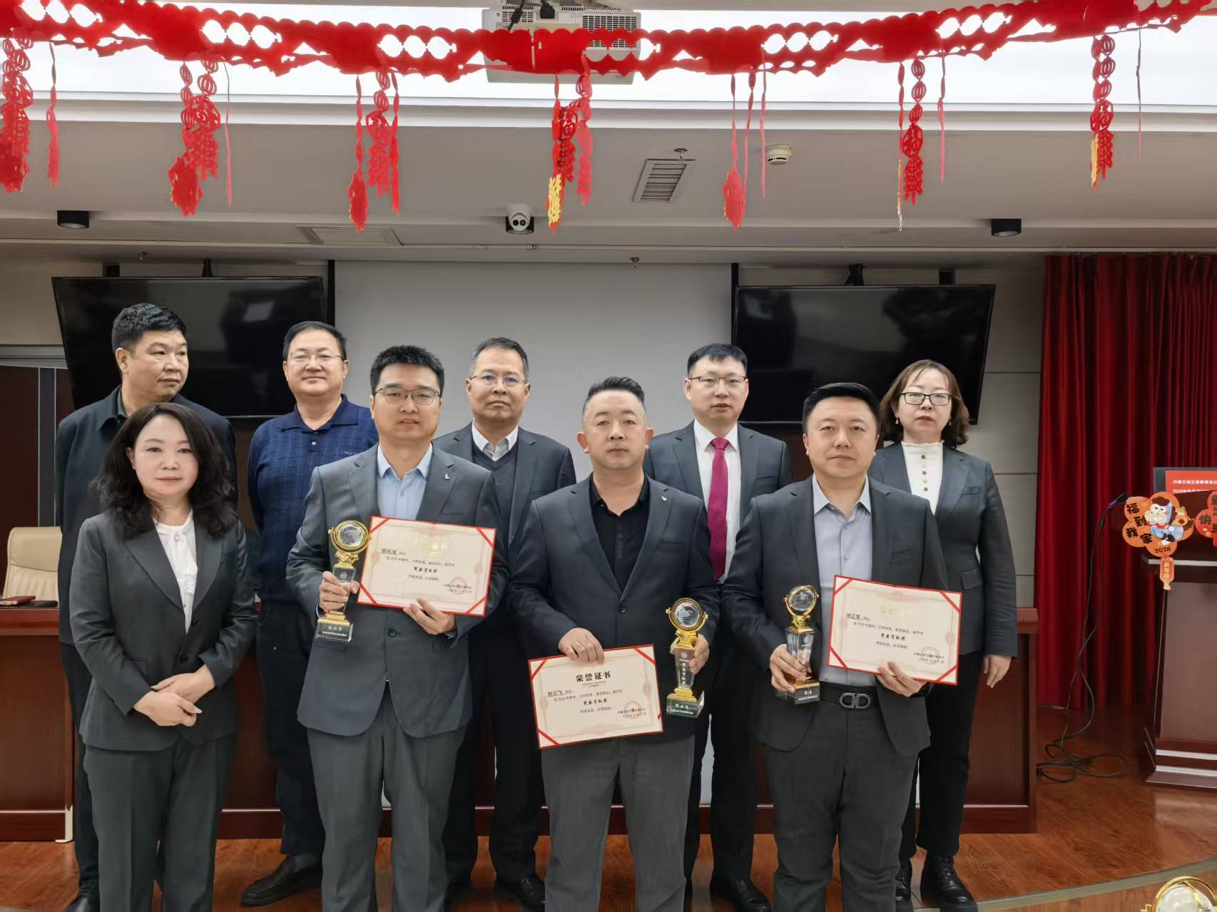 f0bf614c88a7a688803a8e5c1c514193