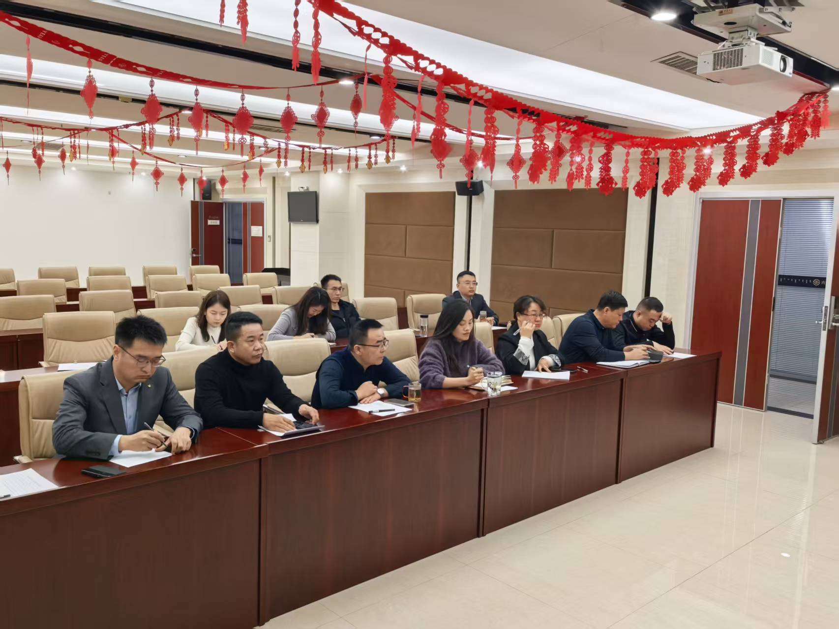 376732336beb0ed2a64e0a214f554e44