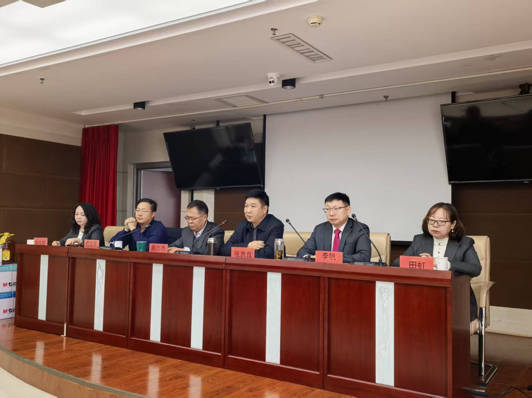 29ee839ca1d69c5c82aa2e64bc092f18