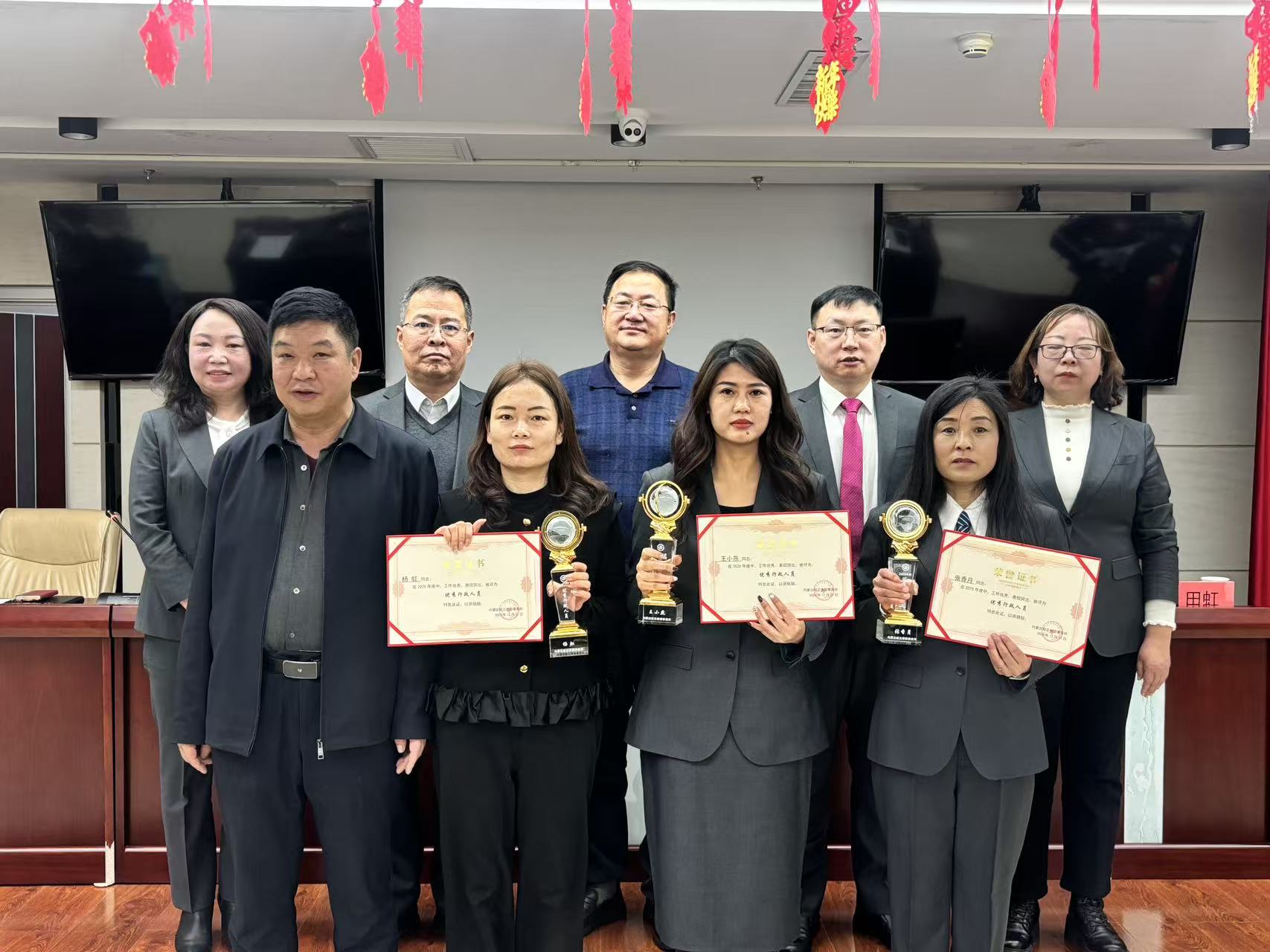 6737881c182caacf6b36d13a13041c0f