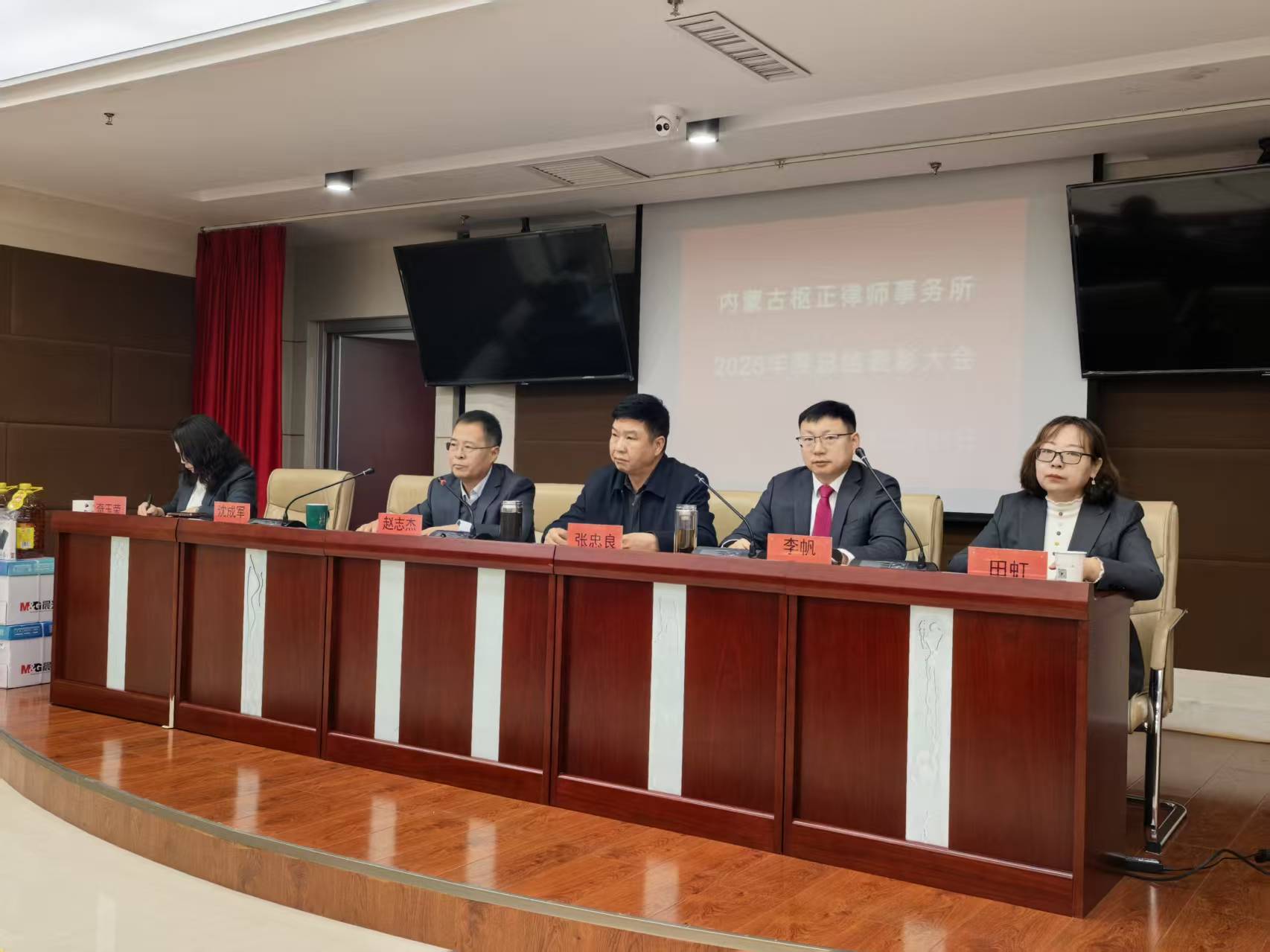 f7c730f15fb2adaca8bf186f0eef4ec4