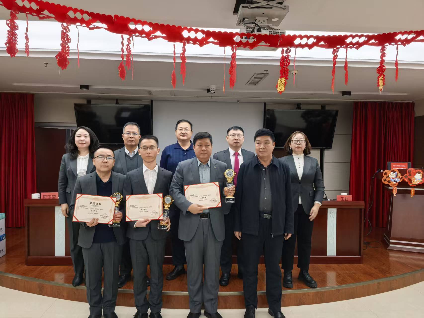 7eb086929634661e0ee15126d7741816