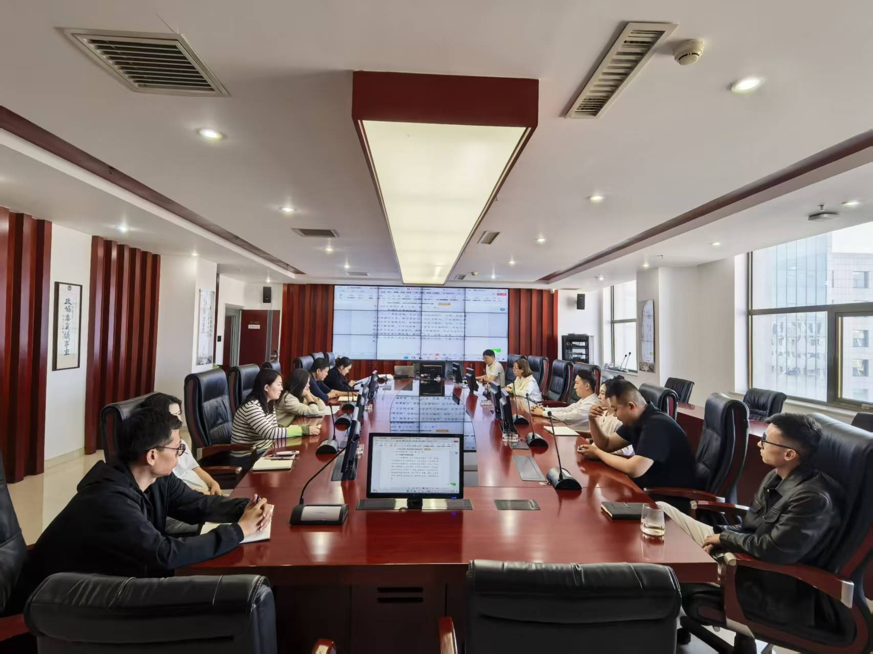 16db27aff19a79b3e3df0ca7c4d5d480